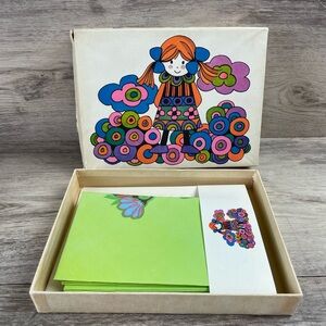 VINTAGE 1960s Stationary For Young People - 8 Notepapers 12 Envelopes